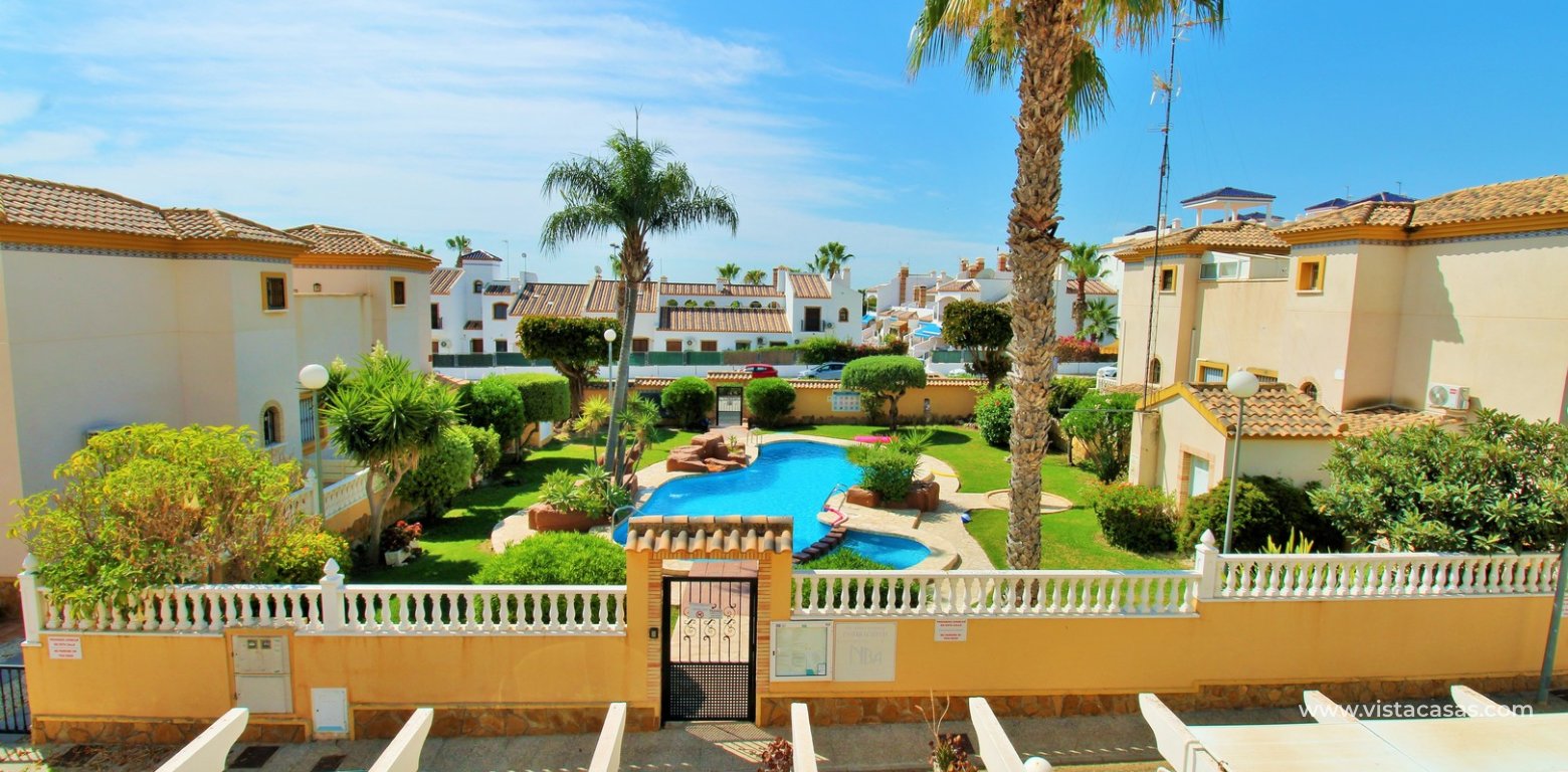 South-East Quad House Opposite Pool in Villamartin Inspiración 2 Pau 8 pool view