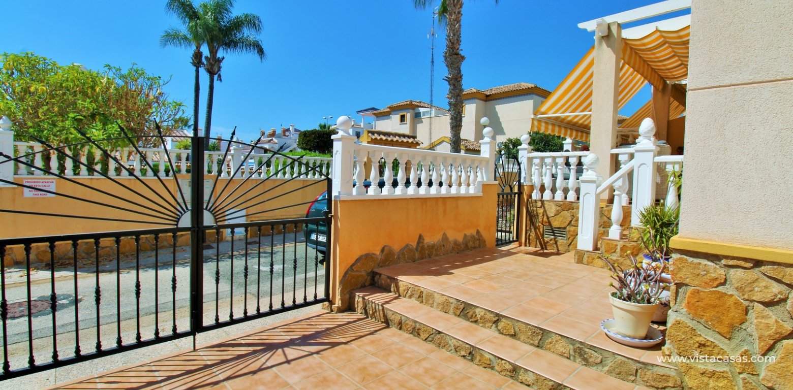 South-East Quad House Opposite Pool in Villamartin Inspiración 2 Pau 8 driveway