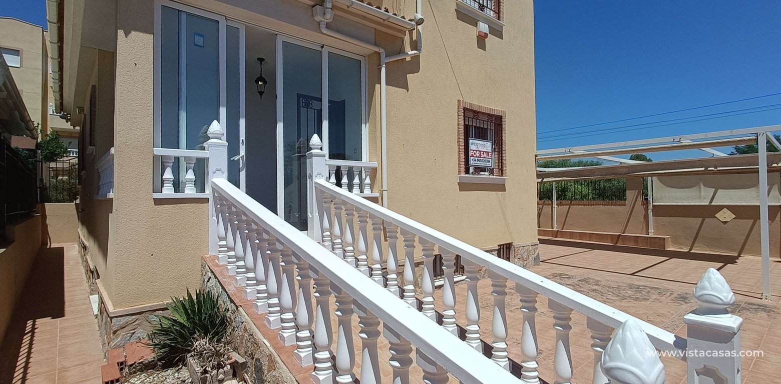 Resale - Villa - Cabo Roig