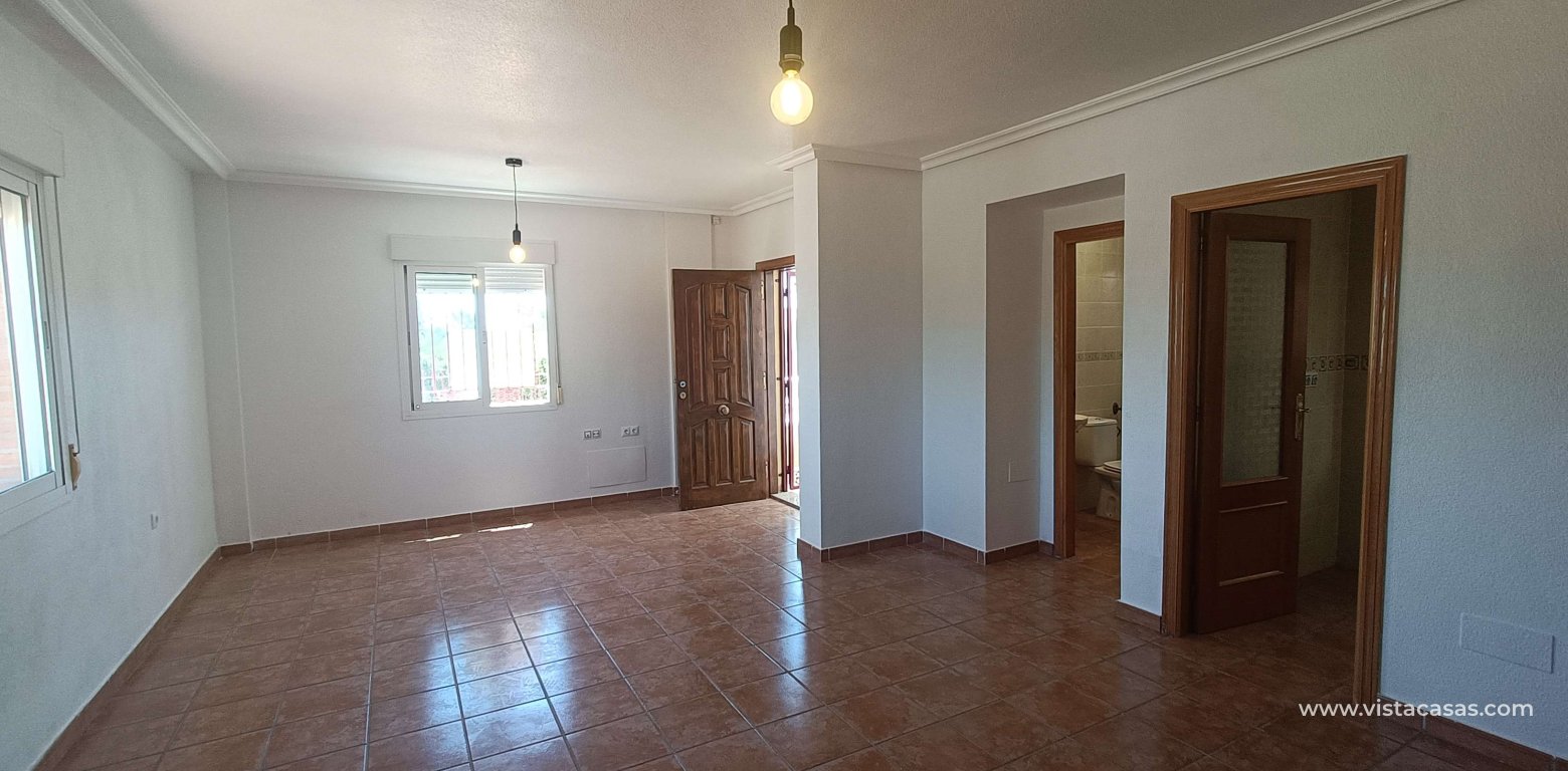 Resale - Villa - Cabo Roig
