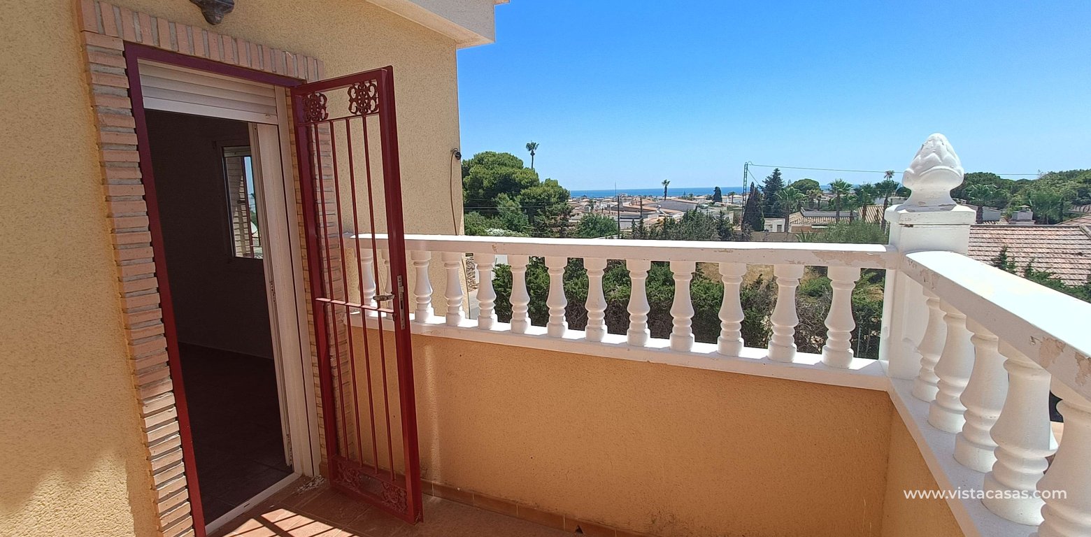 Resale - Villa - Cabo Roig