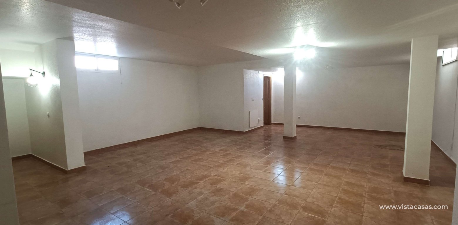 Resale - Villa - Cabo Roig
