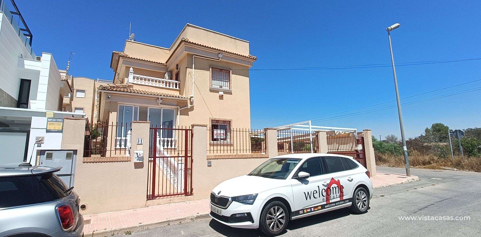 Resale - Villa - Cabo Roig