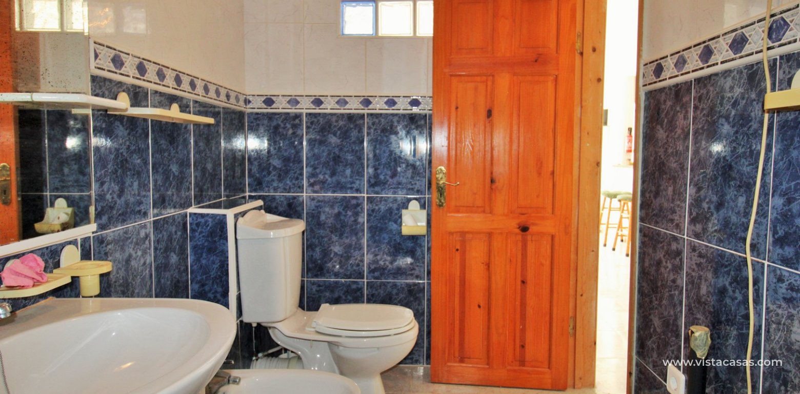 3 Bed Townhouse For Sale in Montegolf VI Villamartin underbuild bathroom