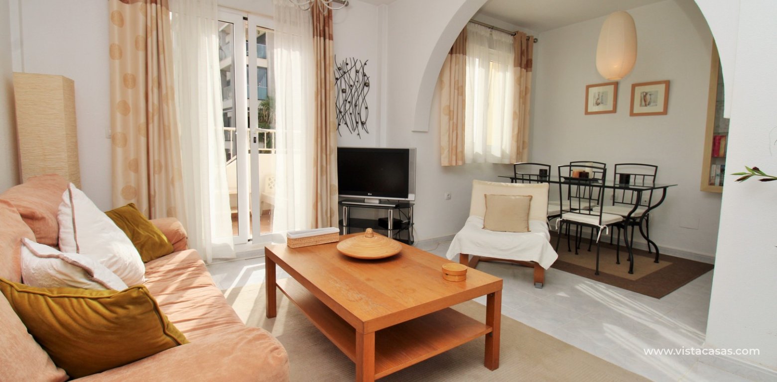 2 Bed Apartment with Solarium For Sale in Panorama Golf Villamartin living area