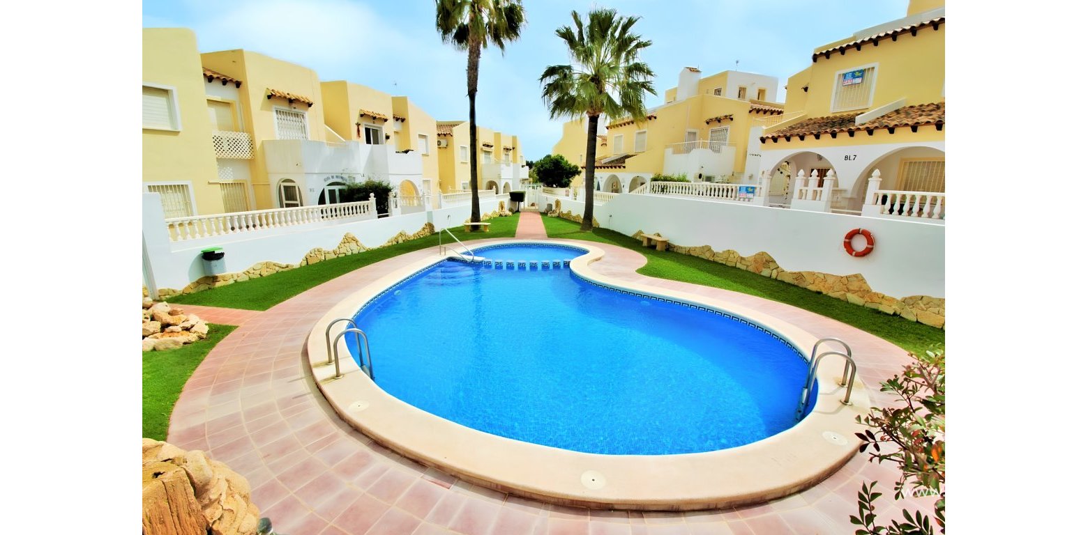 2 Bed Apartment with Solarium For Sale in Panorama Golf Villamartin communal pool