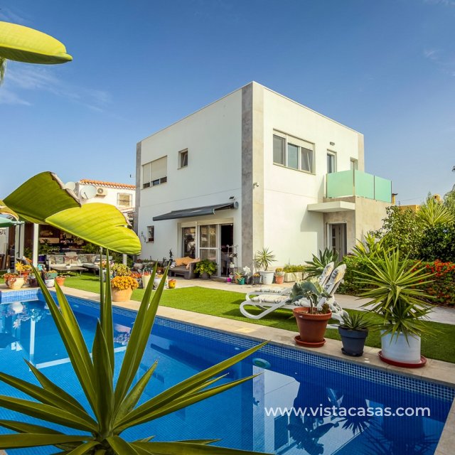Villa - Resale - Torrevieja - Torretas