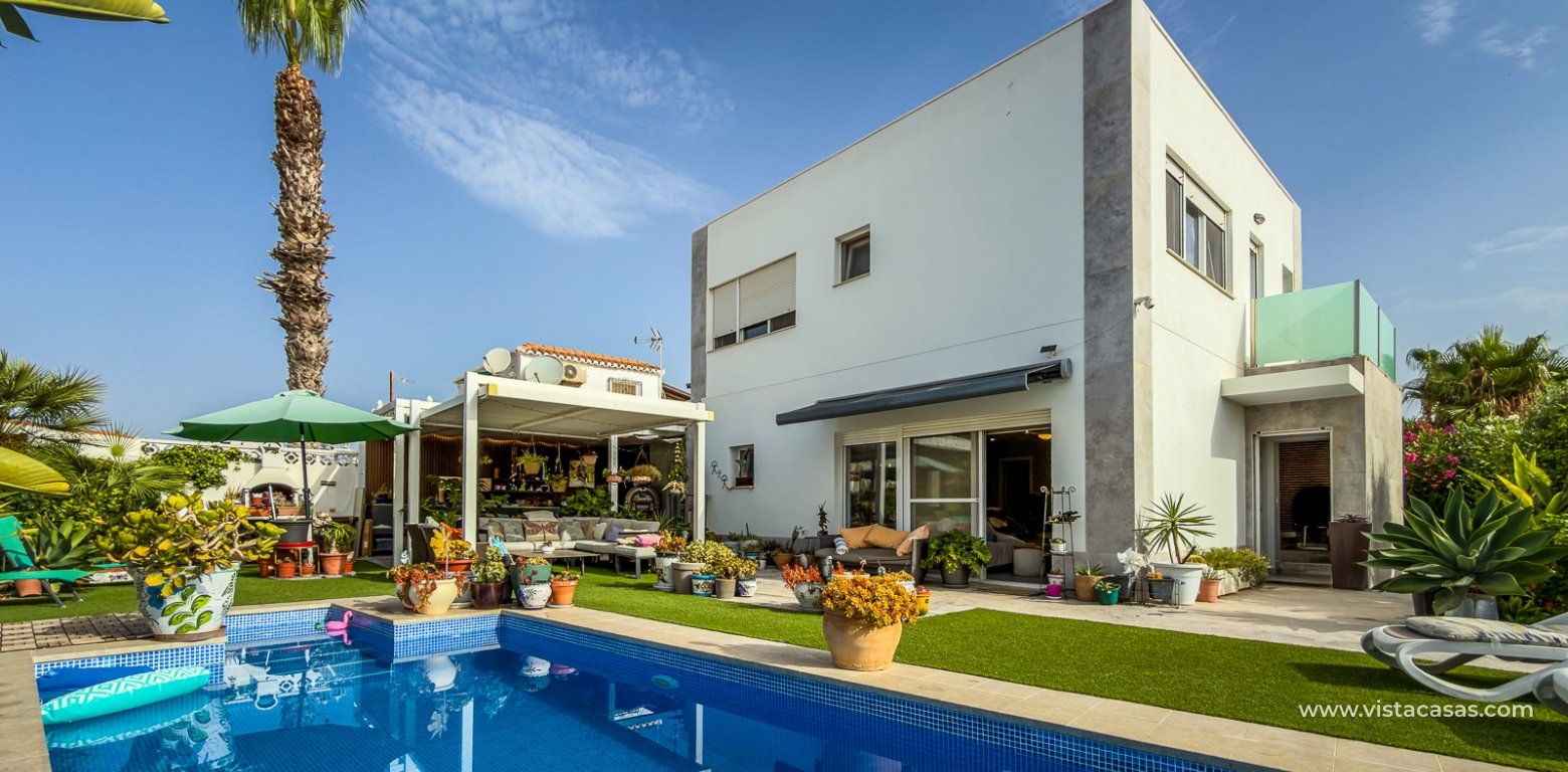 Resale - Villa - Torrevieja - Torretas