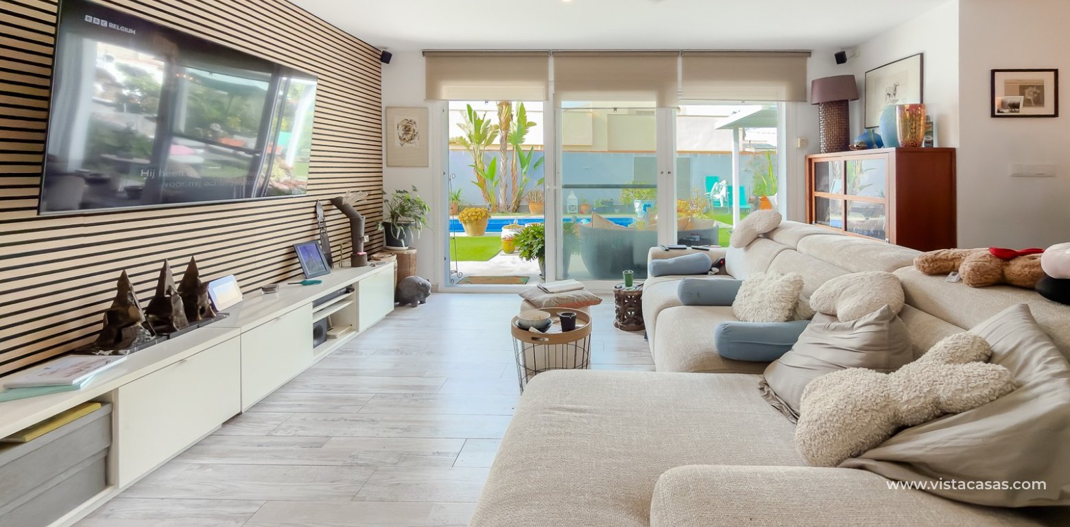 Resale - Villa - Torrevieja - Torretas