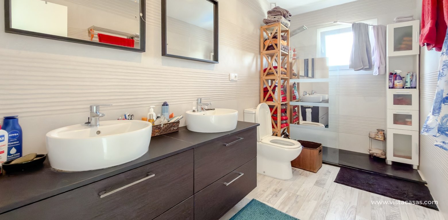 Resale - Villa - Torrevieja - Torretas