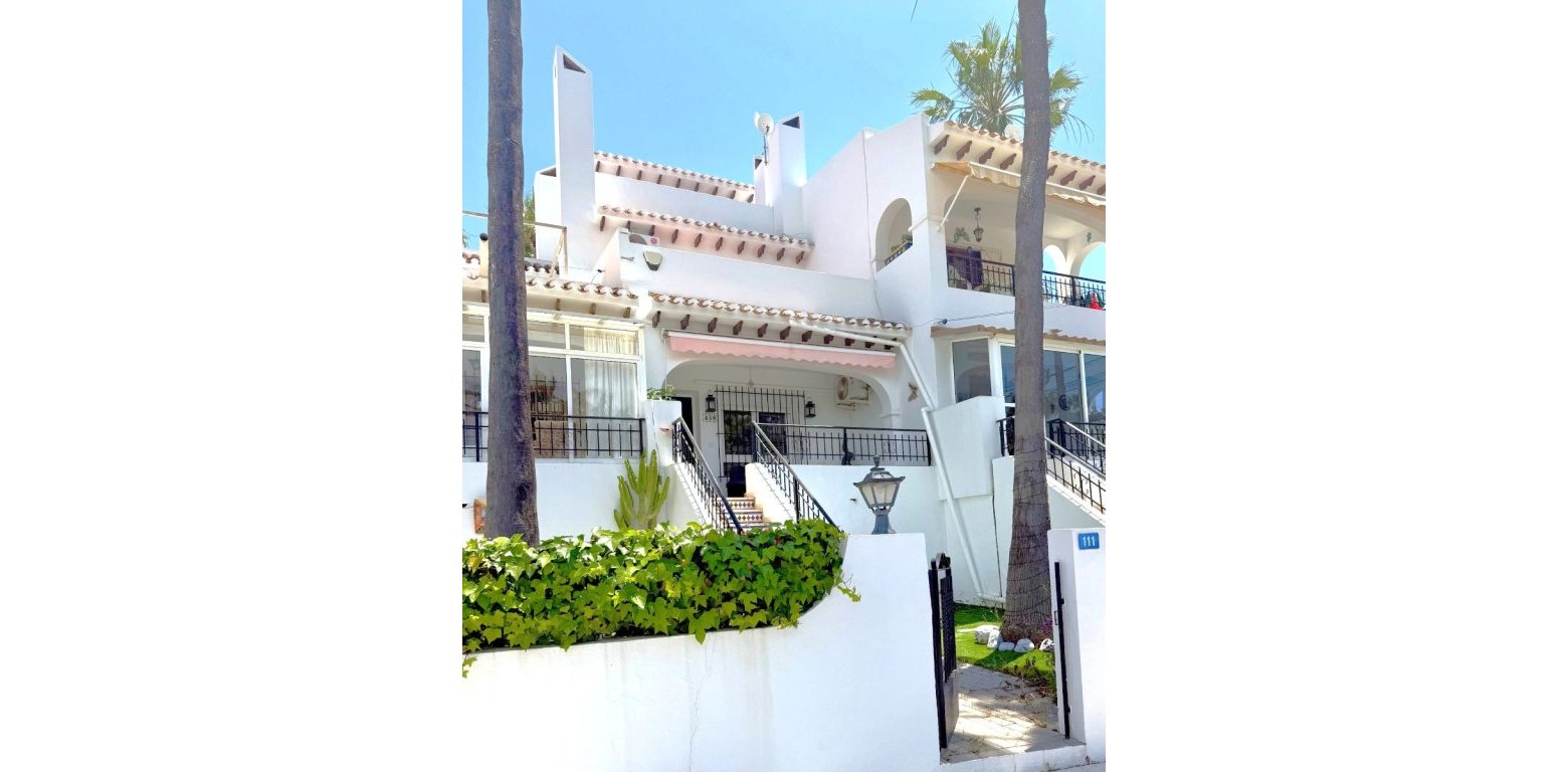 Resale - Townhouse - Villamartin