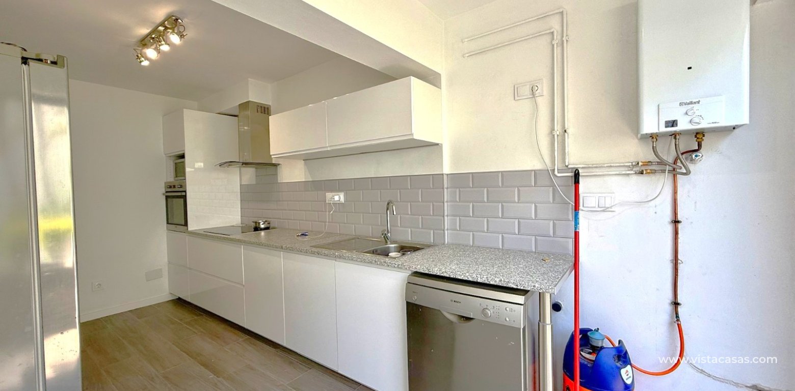 Resale - Townhouse - Villamartin