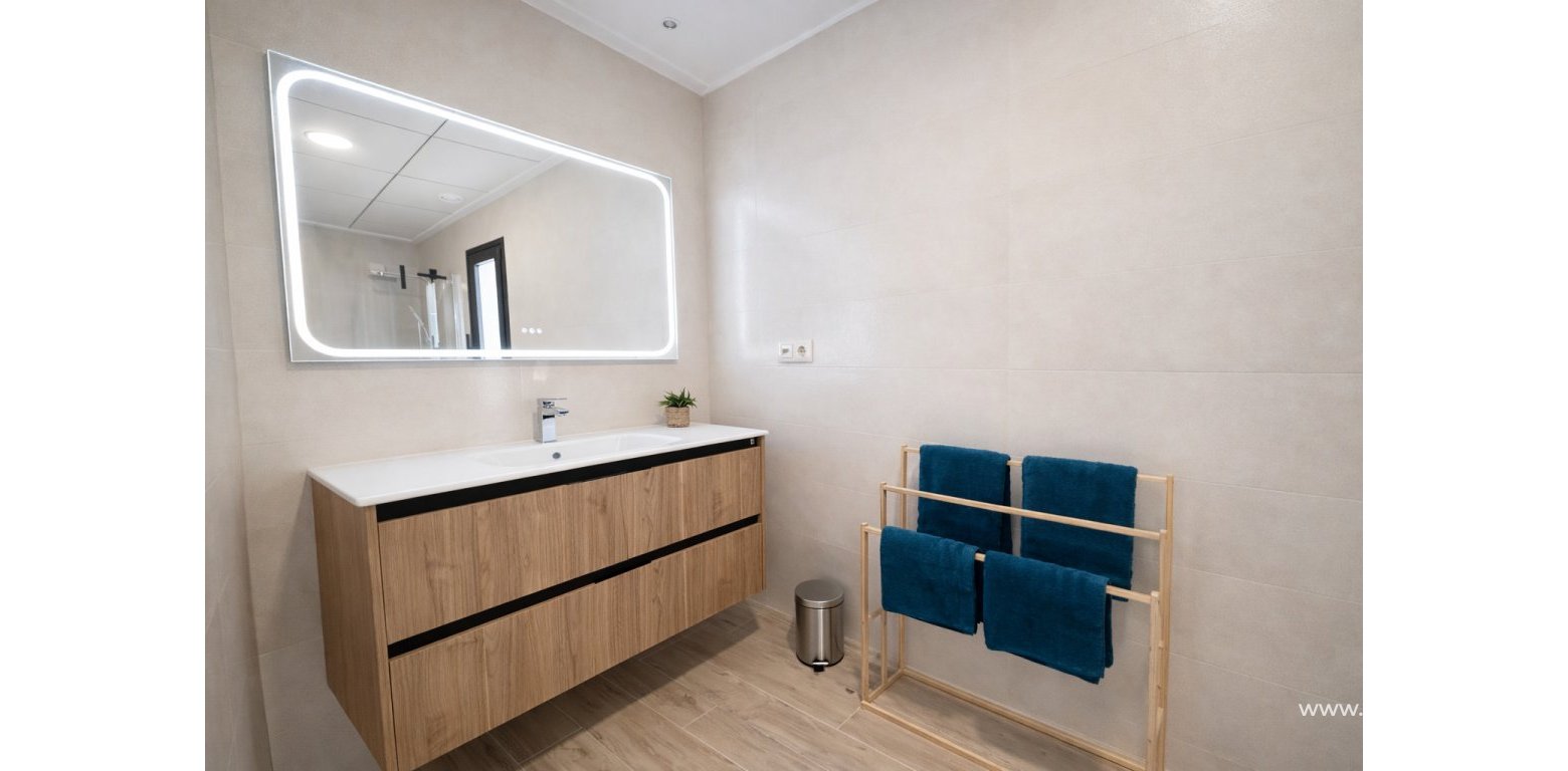 Resale - Townhouse - Dolores