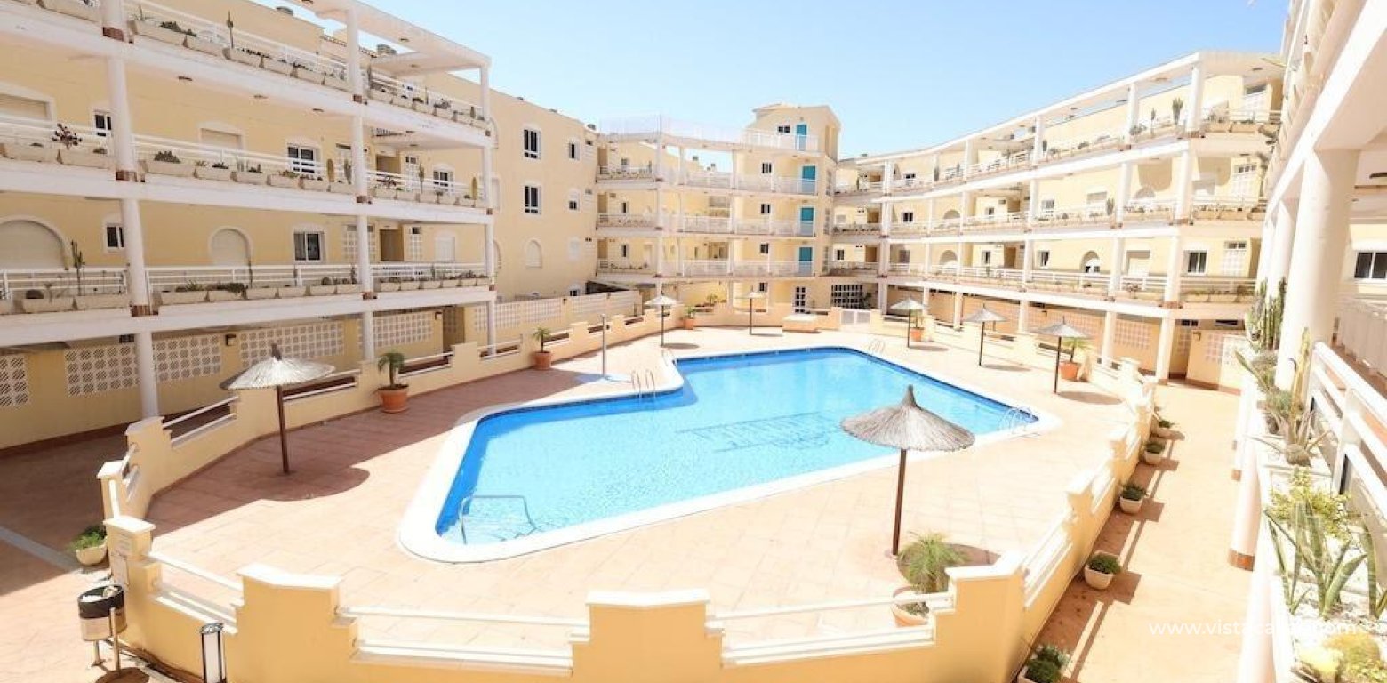 Resale - Apartment - Cabo Roig