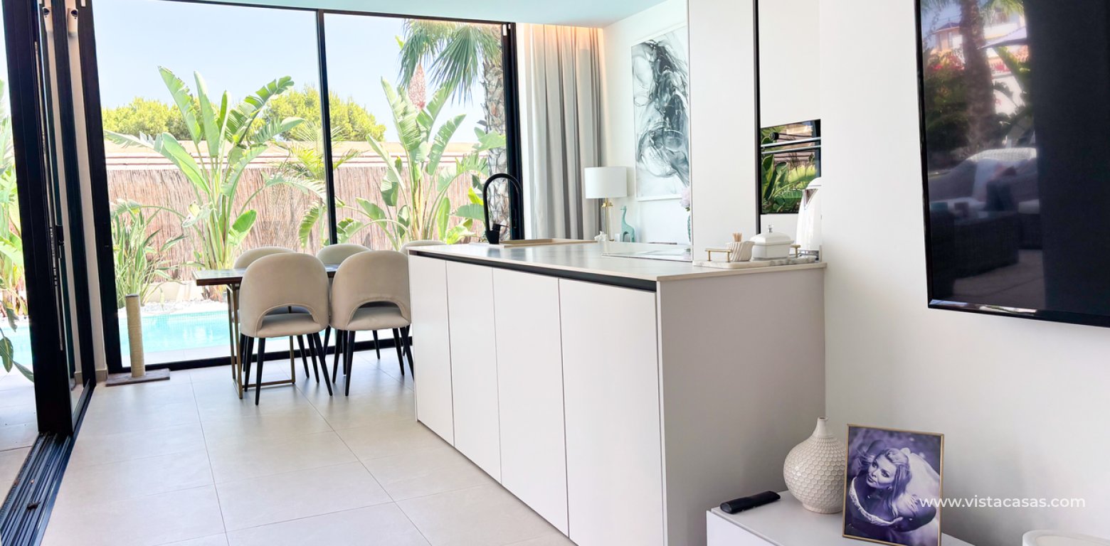 Sale - Villa - Cabo Roig