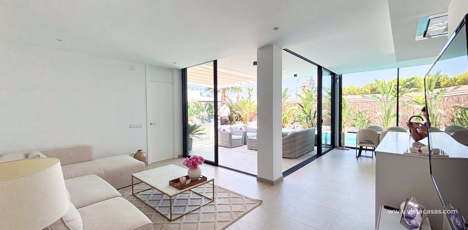 Sale - Villa - Cabo Roig