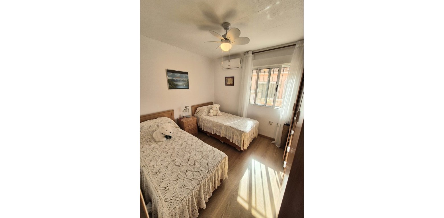 Venta - Townhouse - Los Montesinos