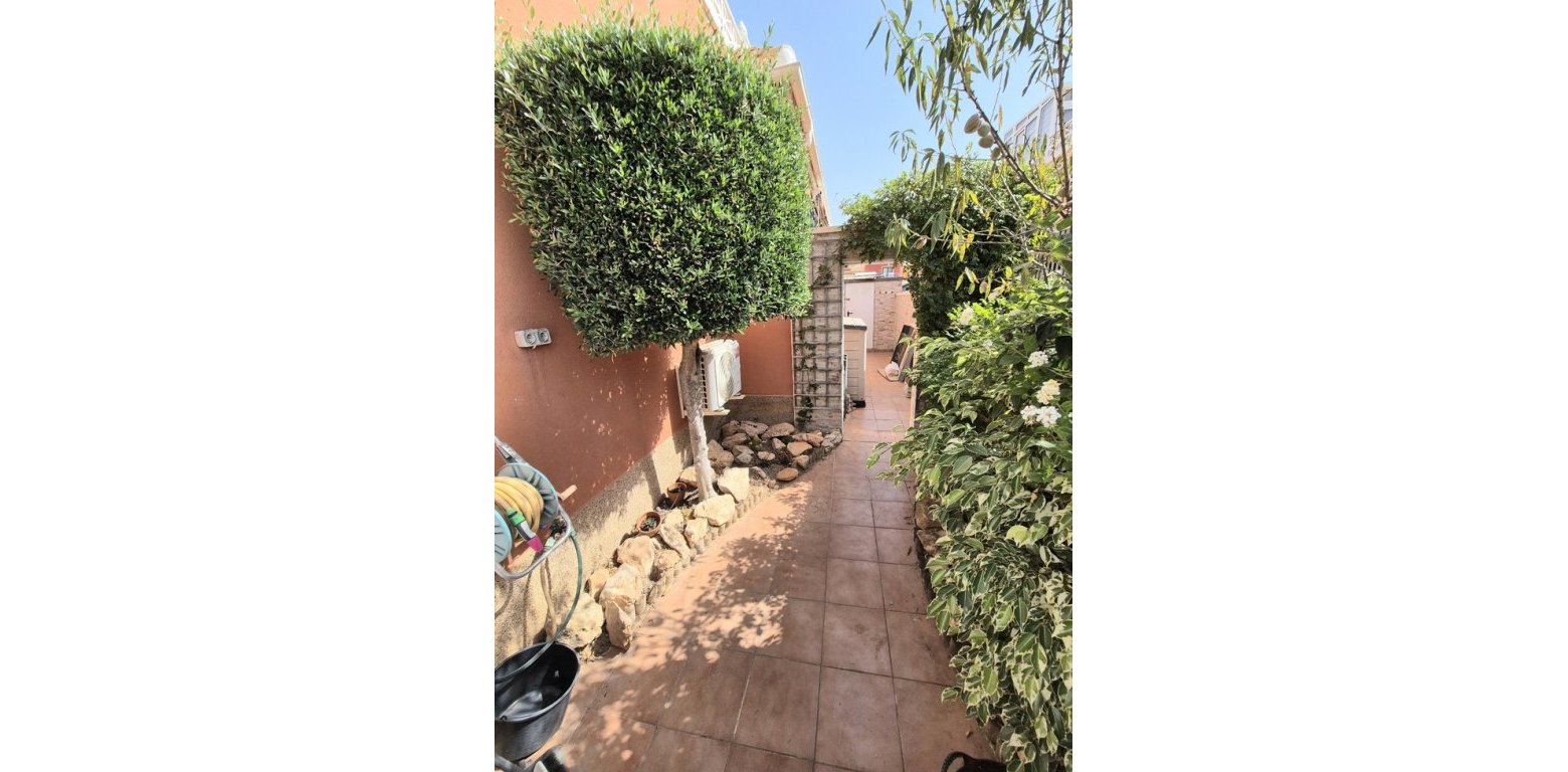 Venta - Townhouse - Los Montesinos
