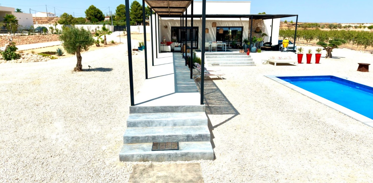 Sale - Villa - Pinoso