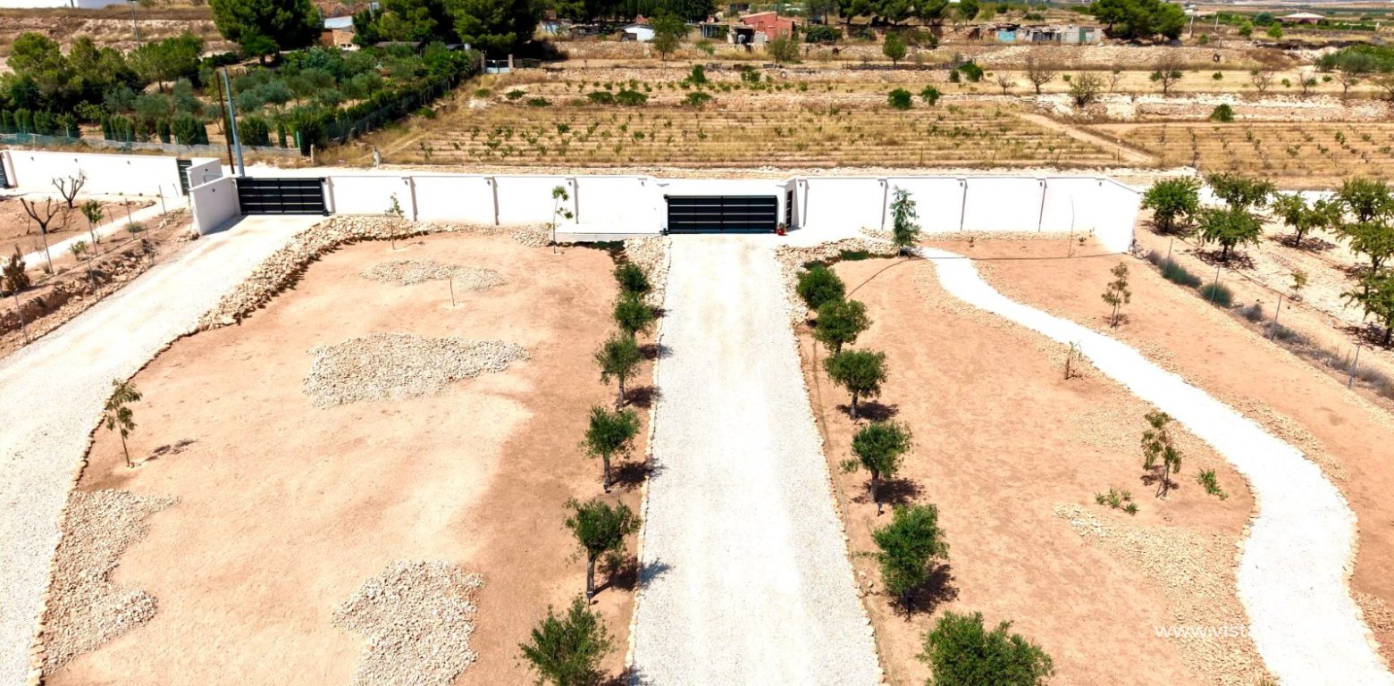 Sale - Villa - Pinoso