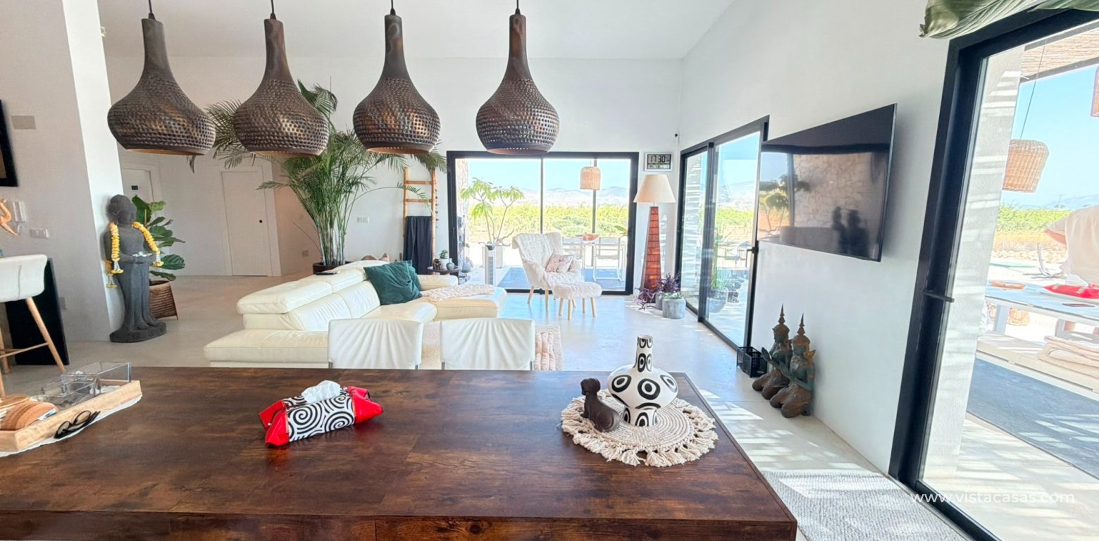 Sale - Villa - Pinoso
