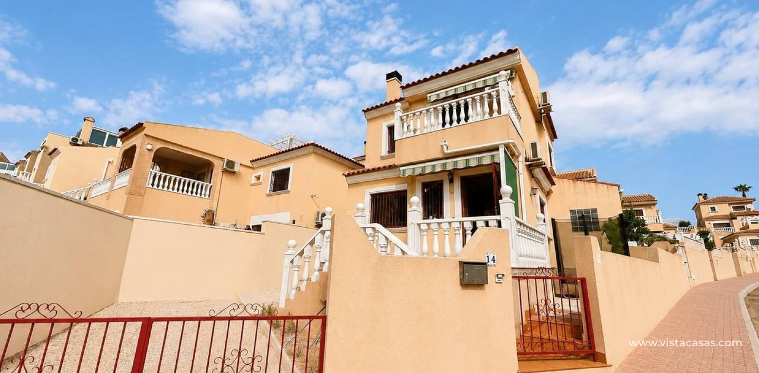 Resale - Villa - Villamartin