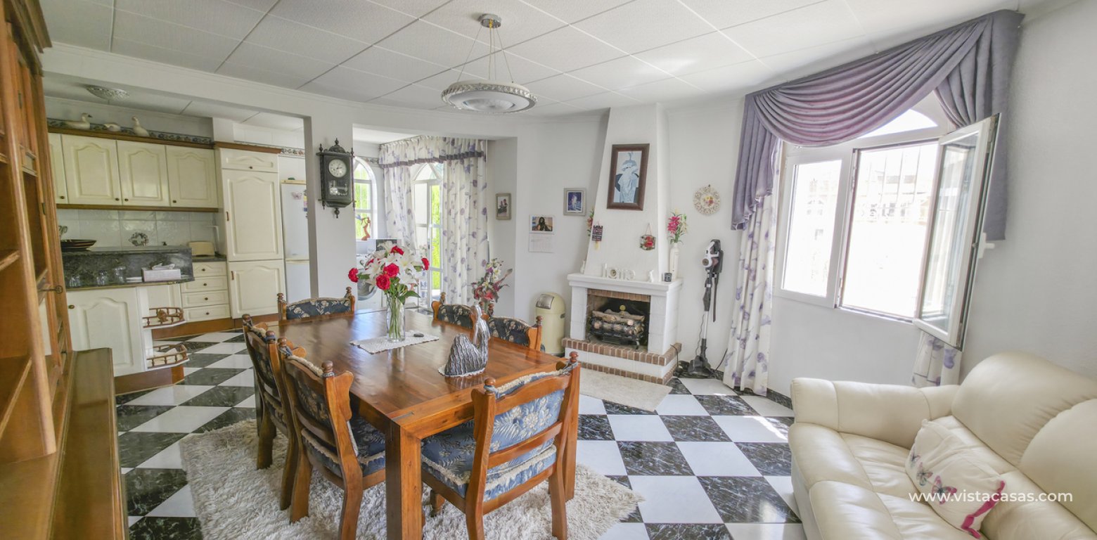 Venta - Chalet - Torrevieja