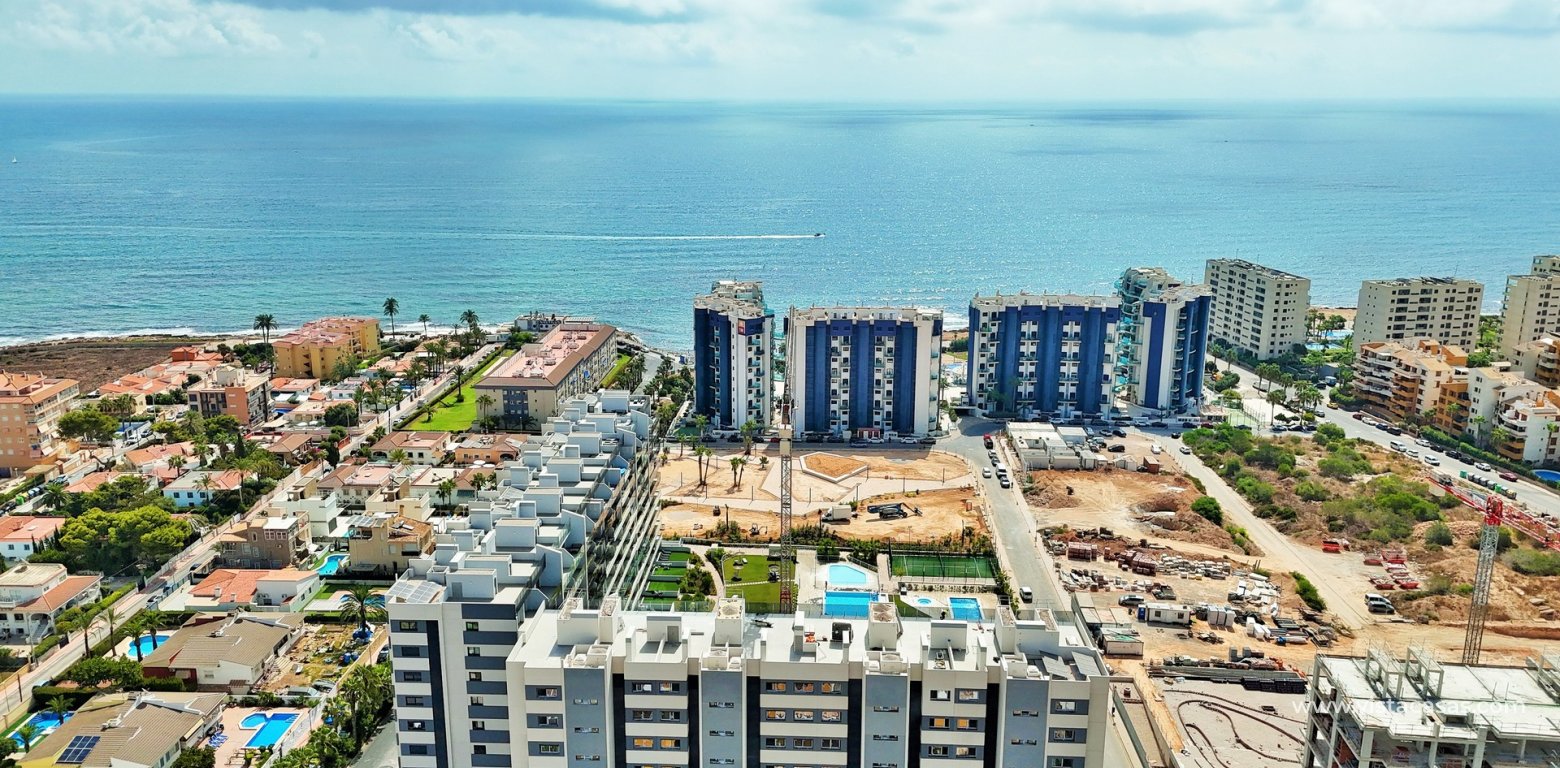Resale 2 bedroom apartment for sale in Valonia Resort Punta Prima sea views