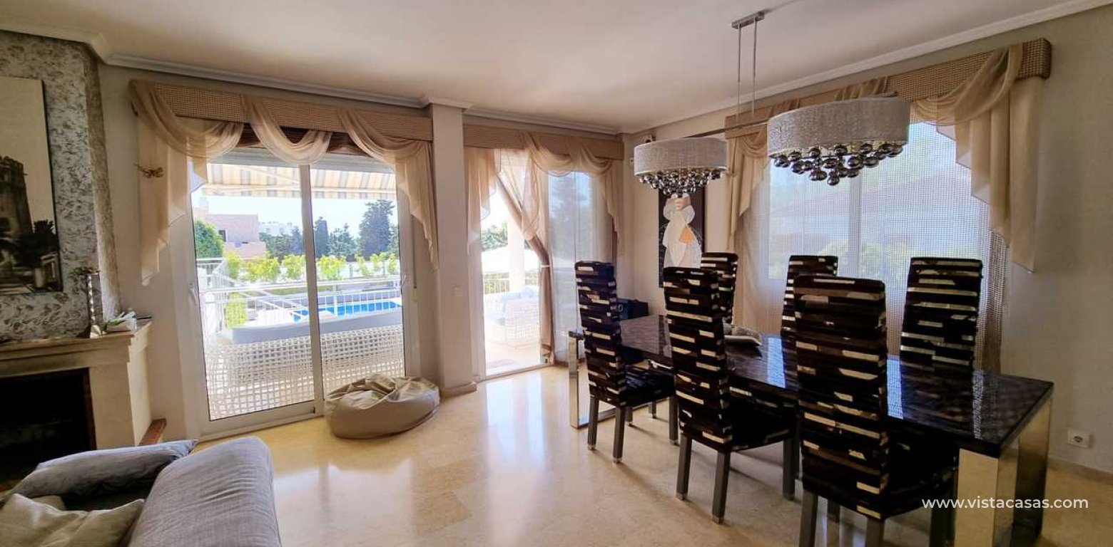 Resale - Villa - Torrevieja - La Mata