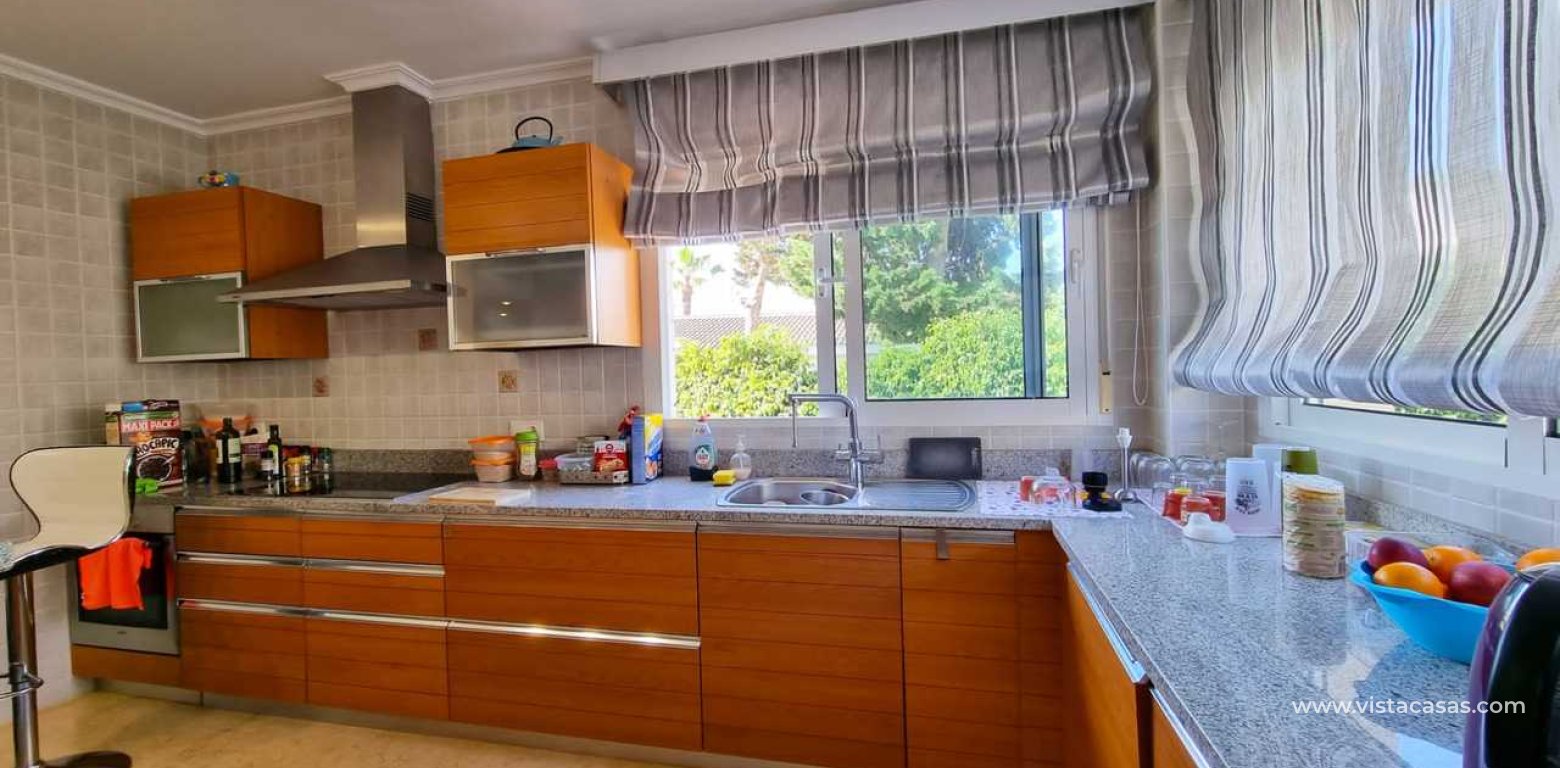 Resale - Villa - Torrevieja - La Mata