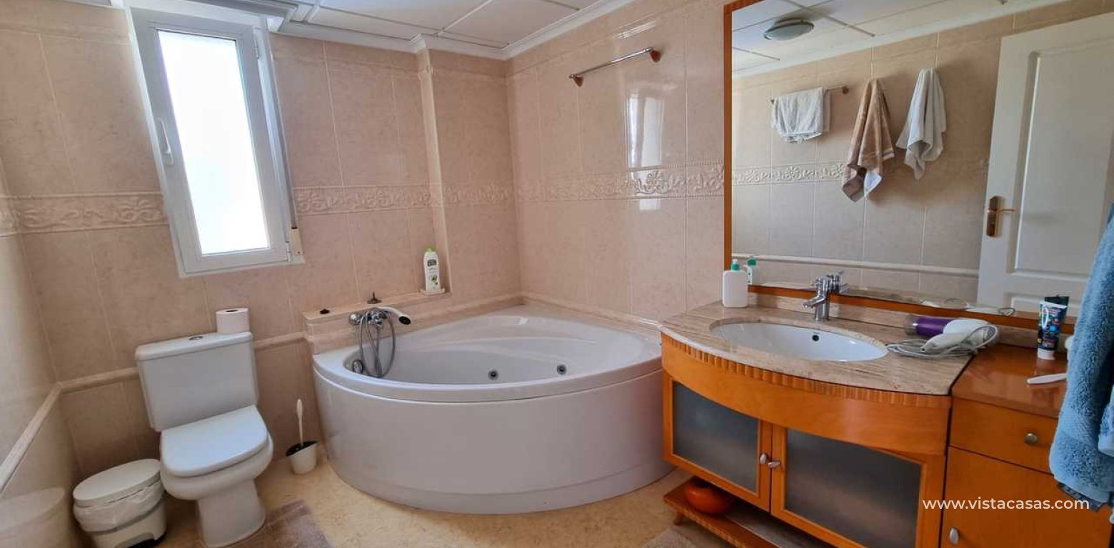 Resale - Villa - Torrevieja - La Mata