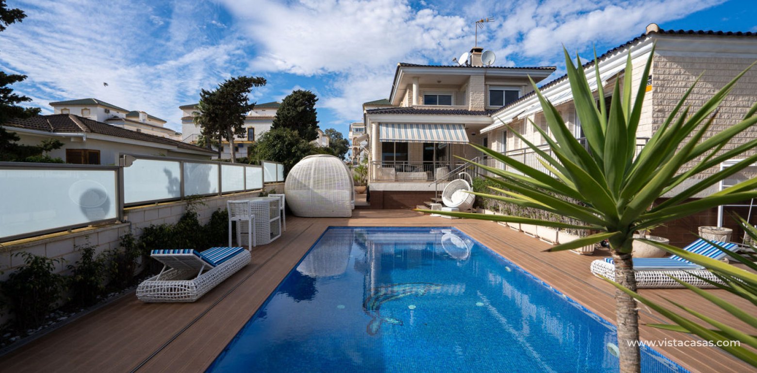 Resale - Villa - Torrevieja - La Mata