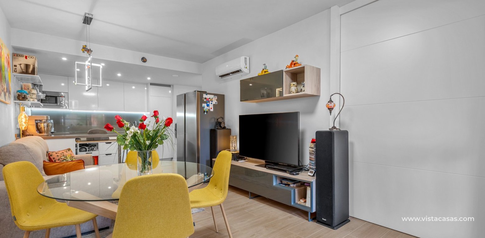 Resale - Apartment - Villamartin