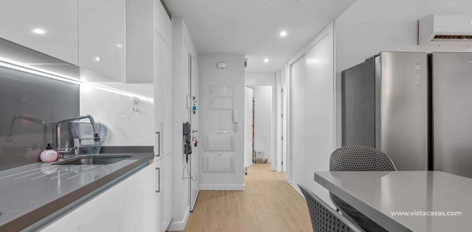Resale - Apartment - Villamartin