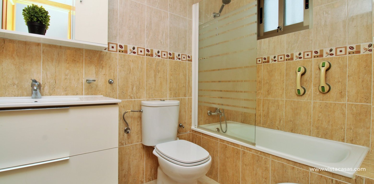 Corner 2 Bed Apartment For Sale in Res. Angelina San Miguel de Salinas bathroom