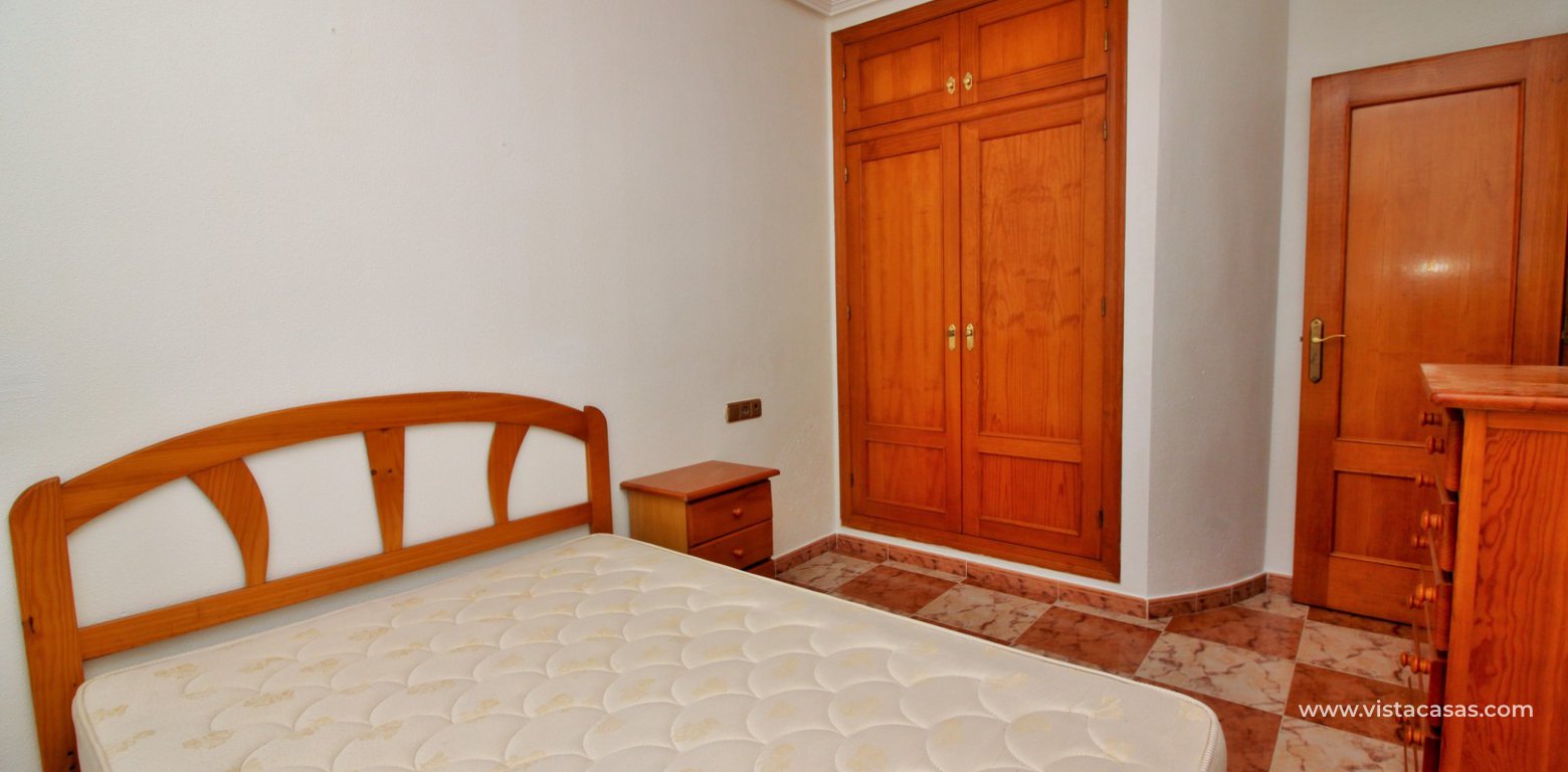 Bungalow for sale in Pinada Golf Villamartin master bedroom fitted wardrobes