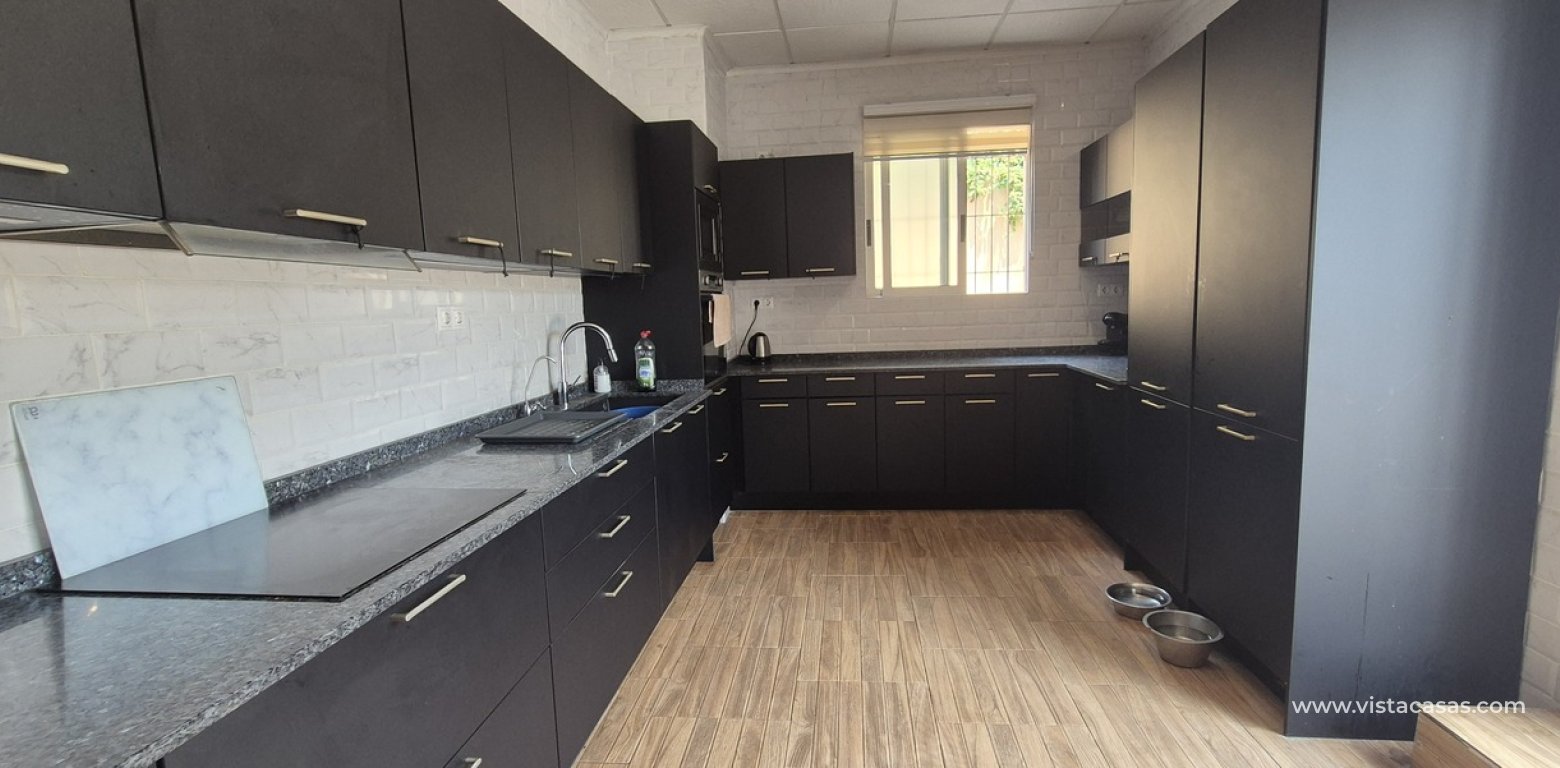 Sale - Villa - Villamartin