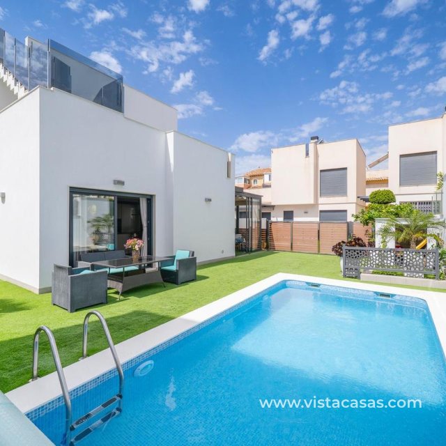 Villa - Resale - Torrevieja - Torrevieja