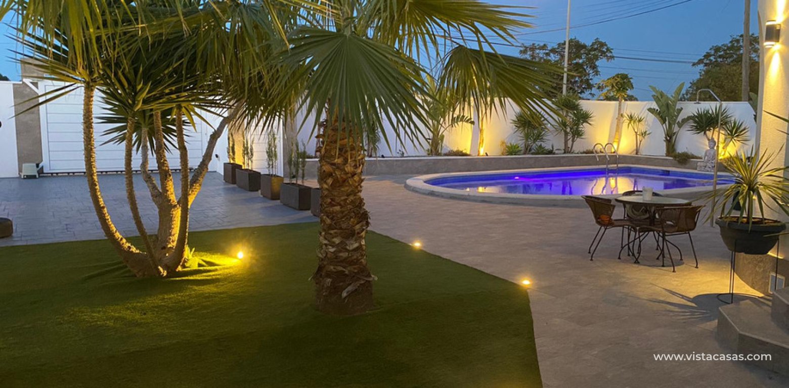 Sale - Villa - Torrevieja