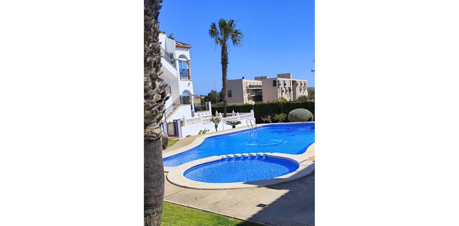 Resale - Villa - Villamartin - Las Violetas