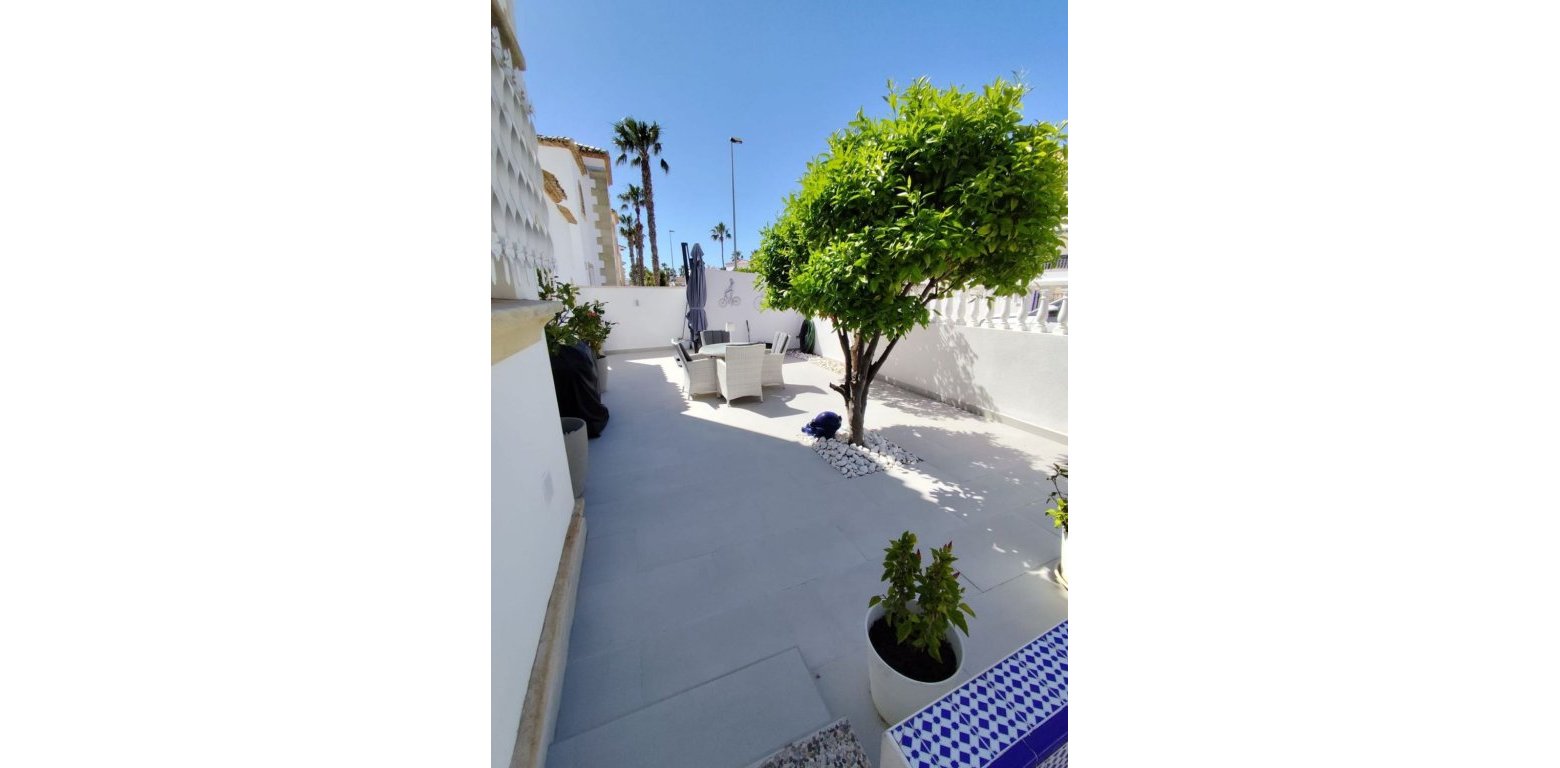 Resale - Villa - Villamartin - Las Violetas