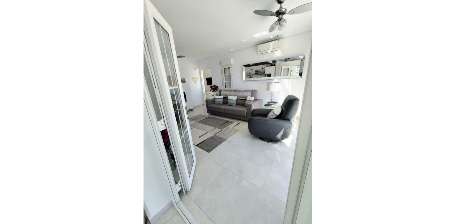 Resale - Villa - Villamartin - Las Violetas