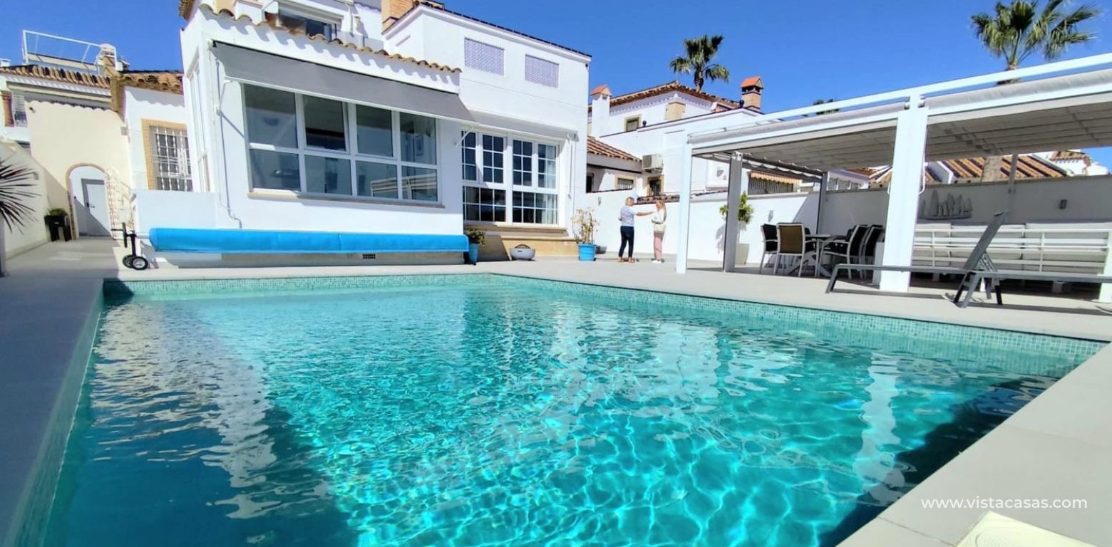 Resale - Villa - Villamartin - Las Violetas