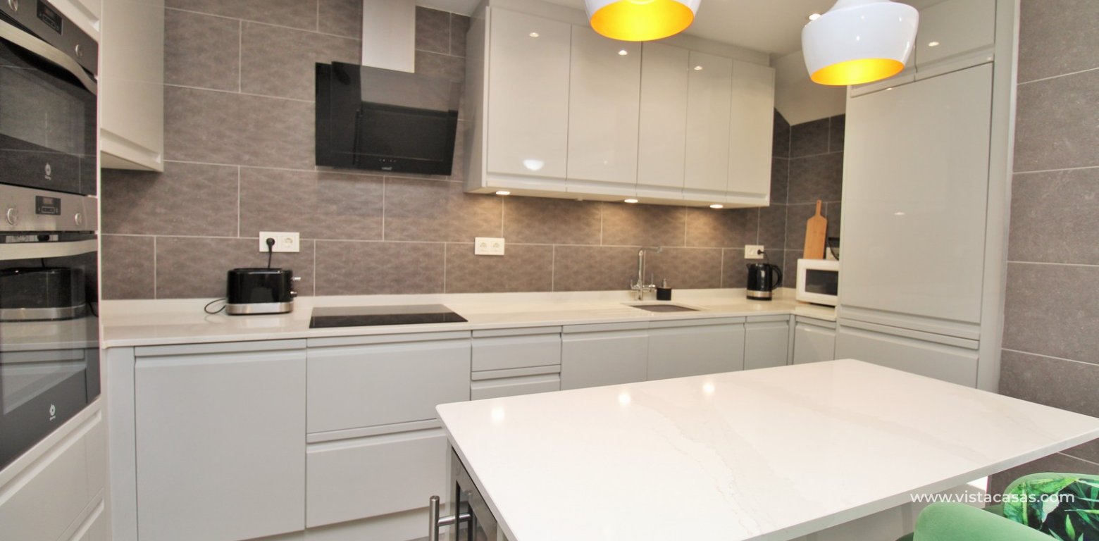 Renovated Lola Bungalow in Valencias Villamartin kitchen 3