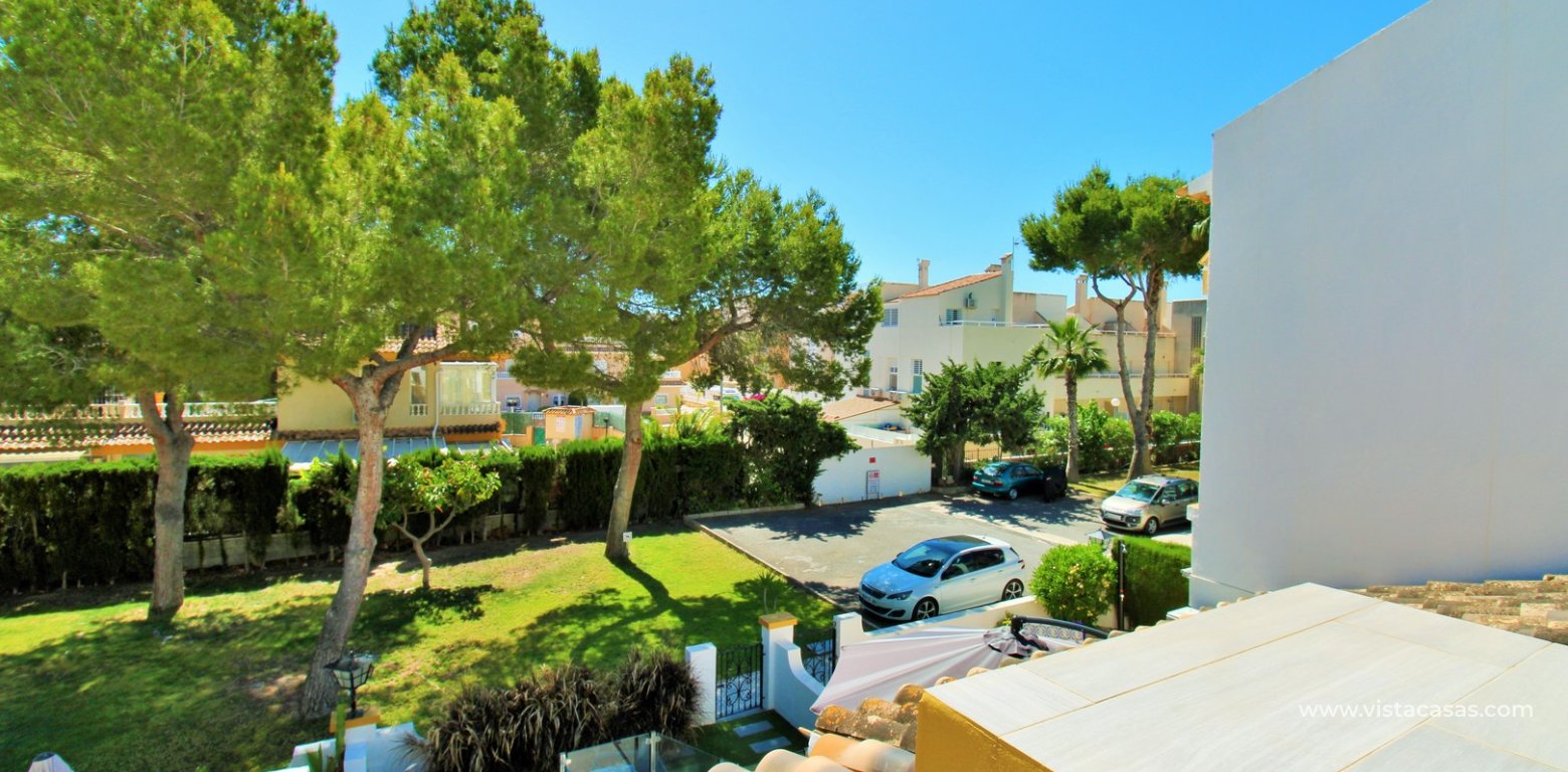 Renovated Lola Bungalow in Valencias Villamartin garden views