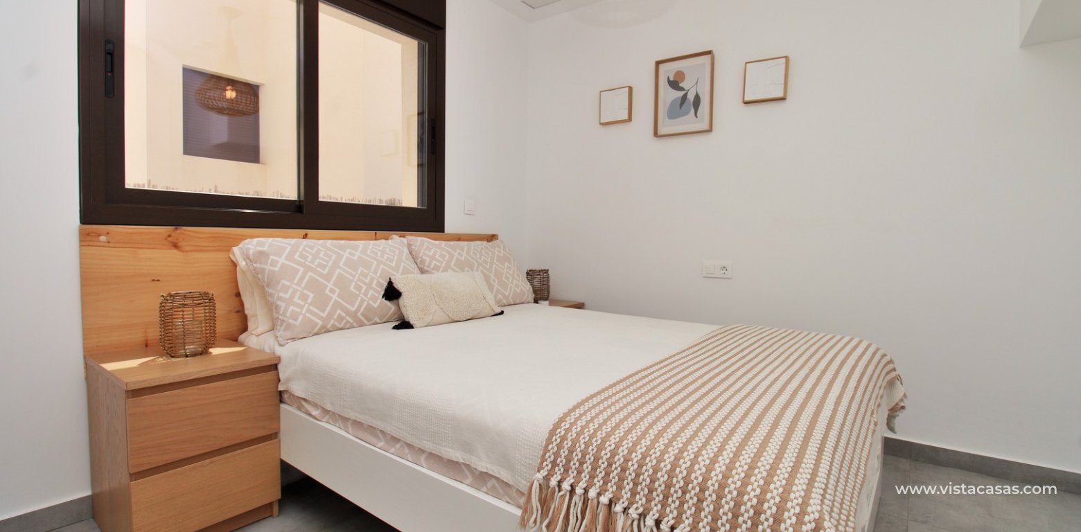Modern 3 Bed Townhouse in Ilios Pau 8 Villamartin double bedroom