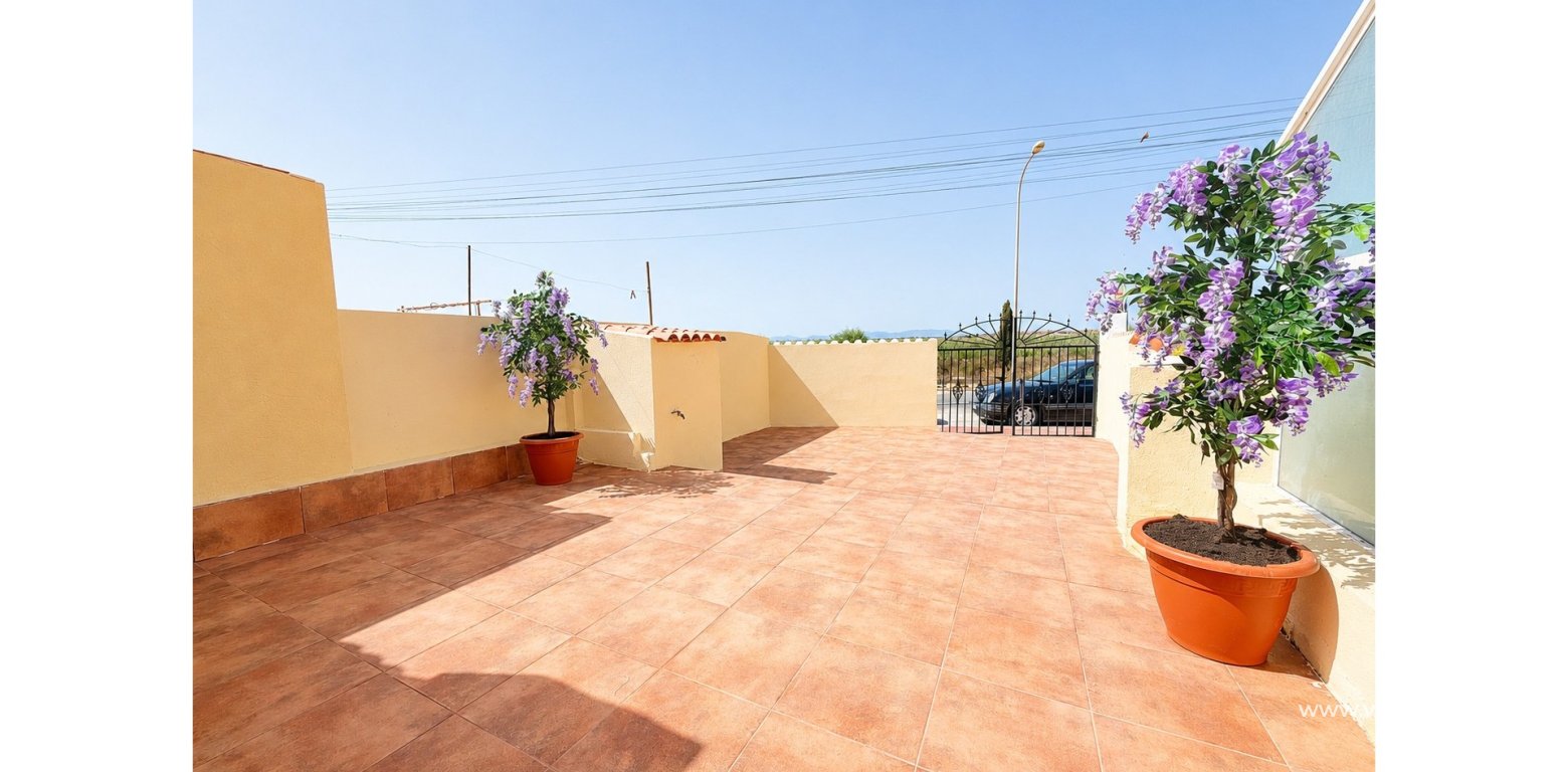 Resale - Apartment - Torrevieja - El Chaparral