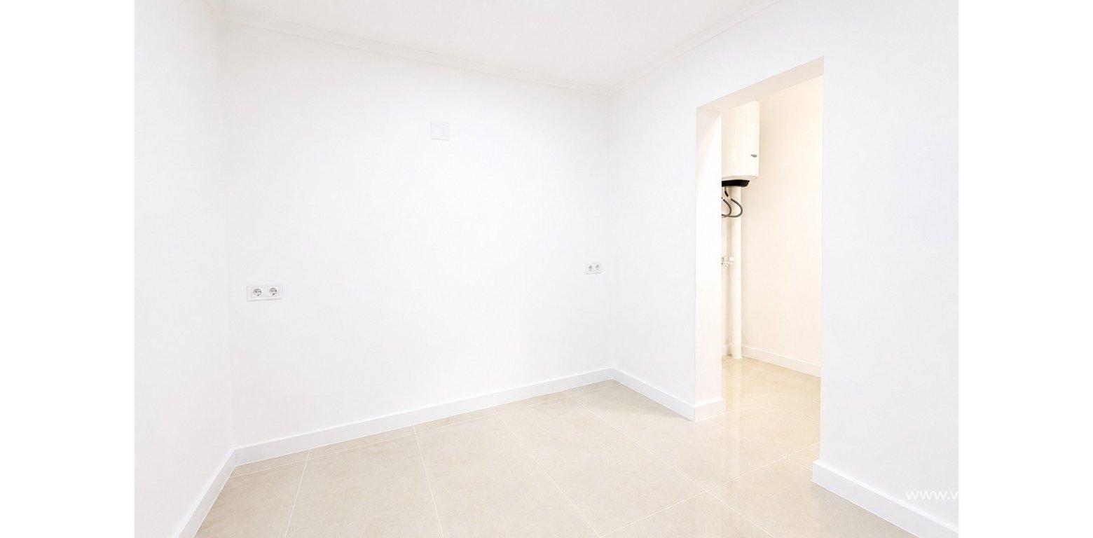 Resale - Apartment - Torrevieja - El Chaparral