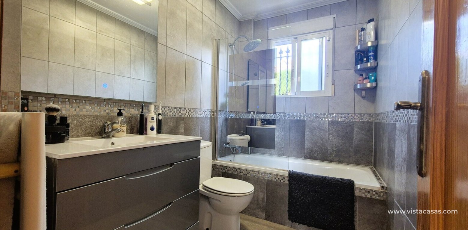 Sale - Villa - Villamartin