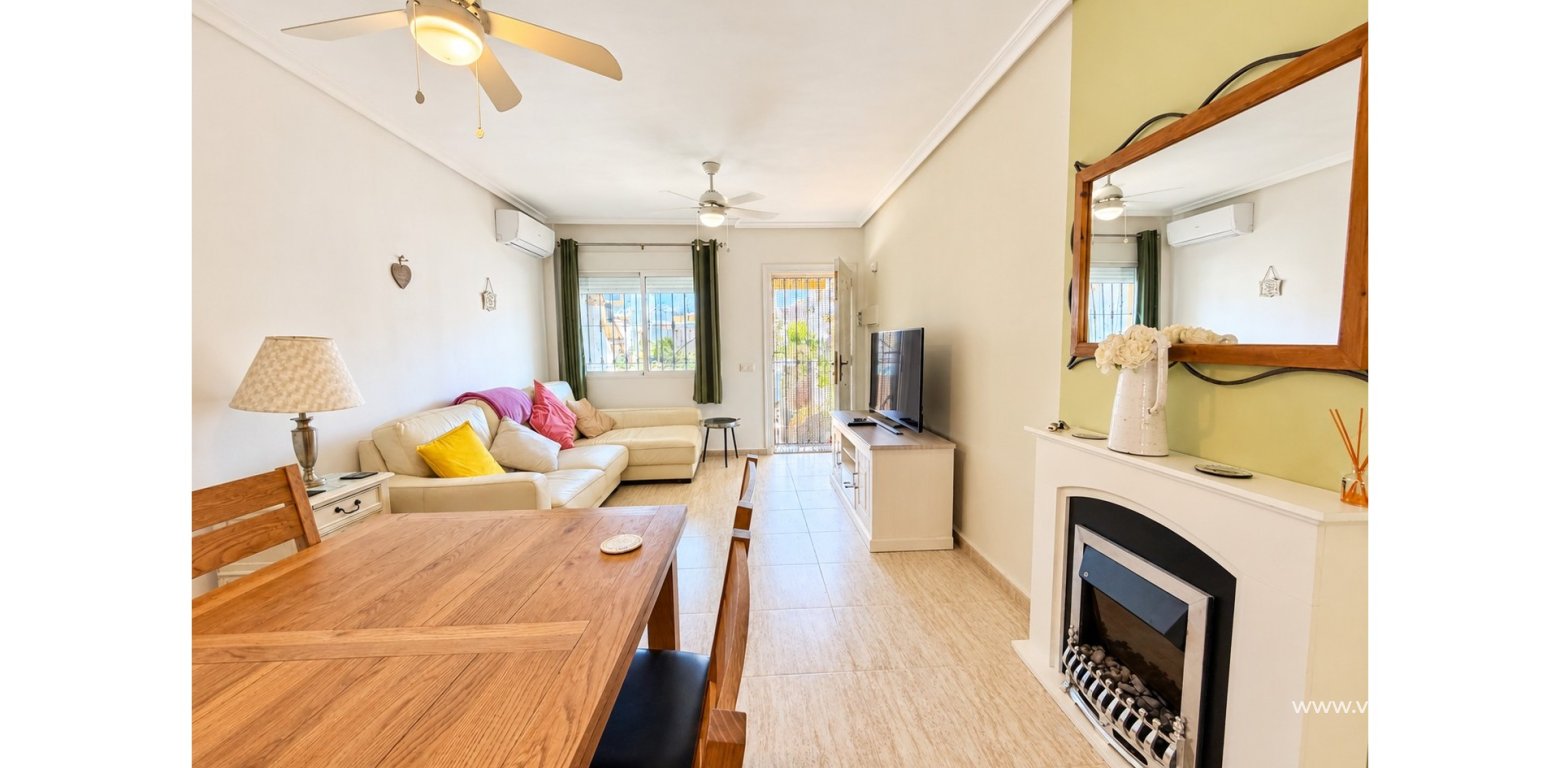 Venta - Townhouse - Daya Nueva